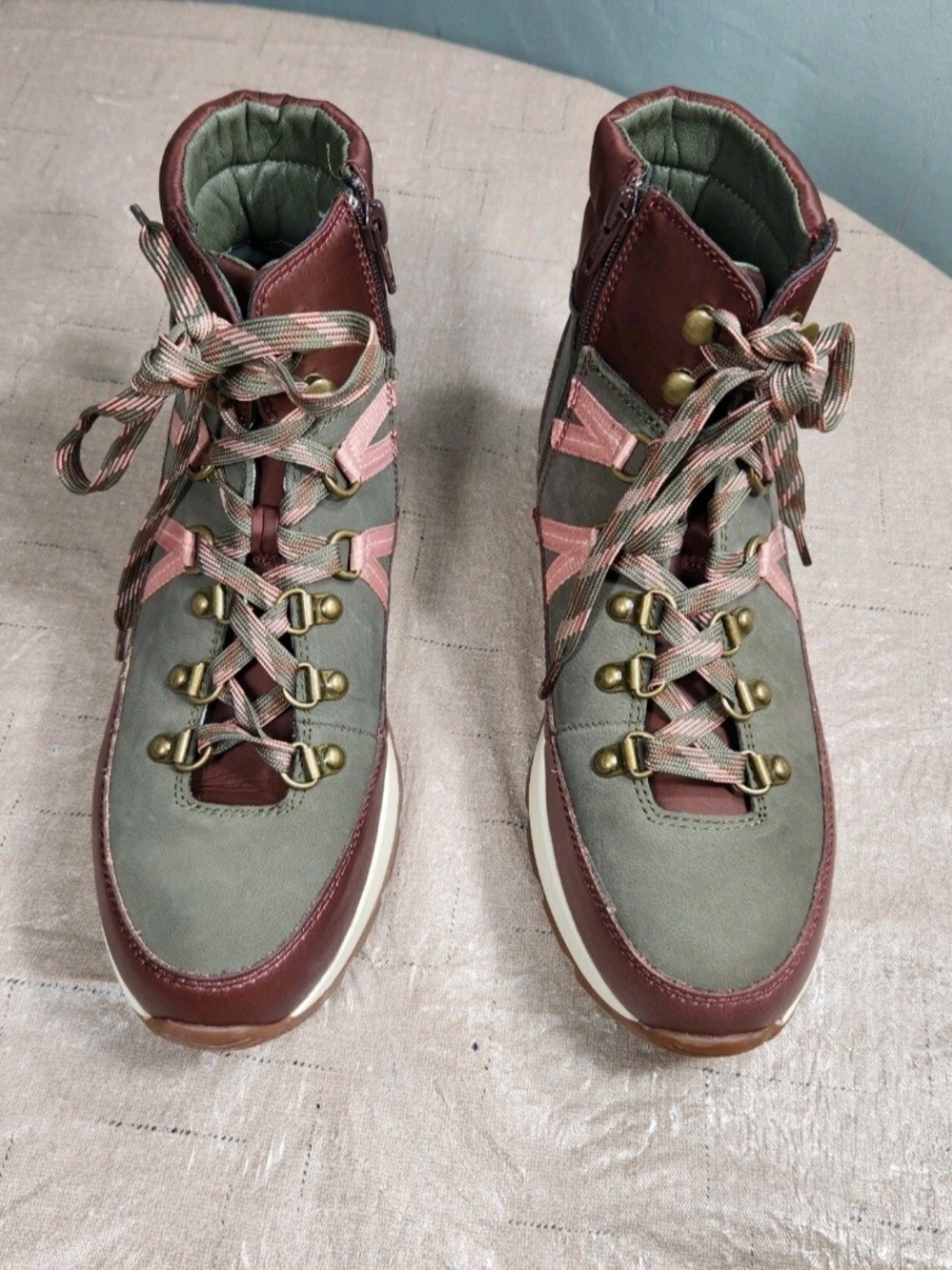 Alex Marie Thayla Women's 9.5 Hiker Sneakers Boots Suede Olive Maroon Pink 635 - Picture 4 of 10
